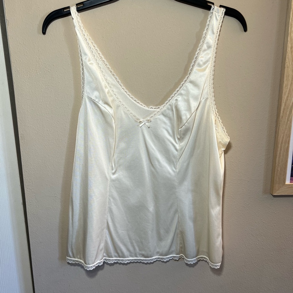 White tank